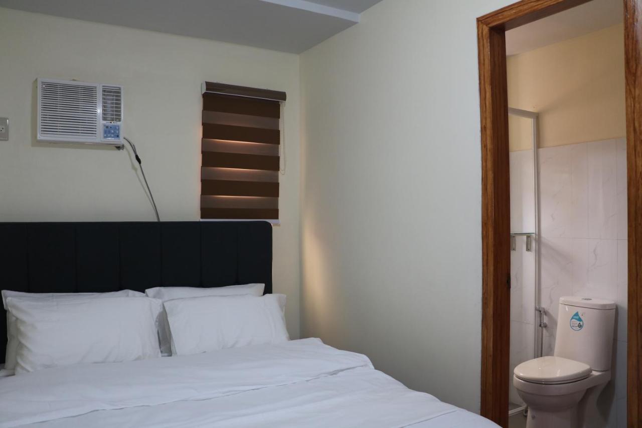 Anicia Guesthouse Rooms Paranaque City Exterior foto
