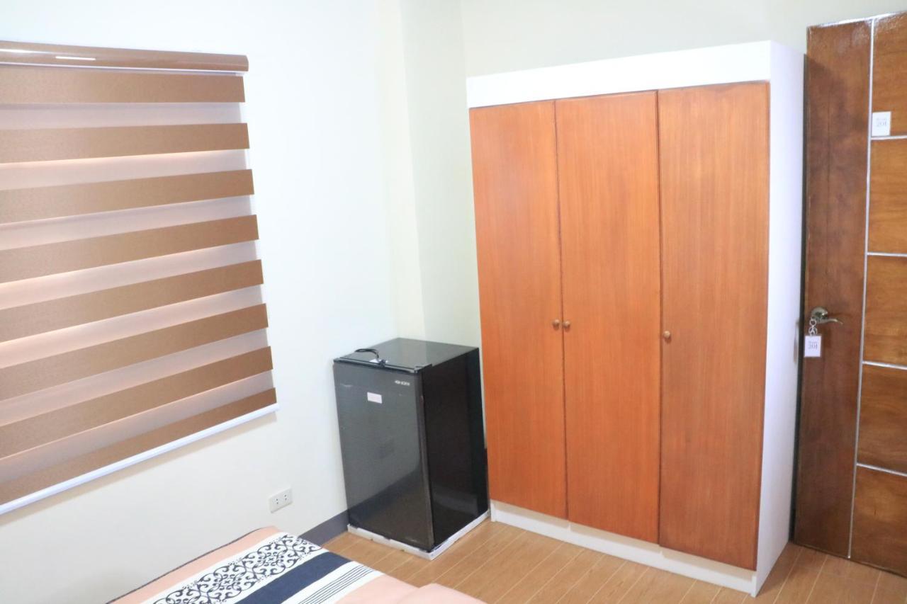 Anicia Guesthouse Rooms Paranaque City Exterior foto